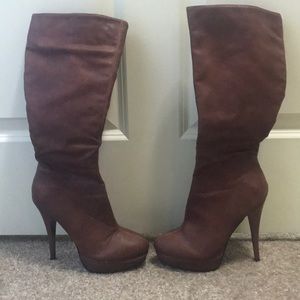 Size 7 Brown knee high boots